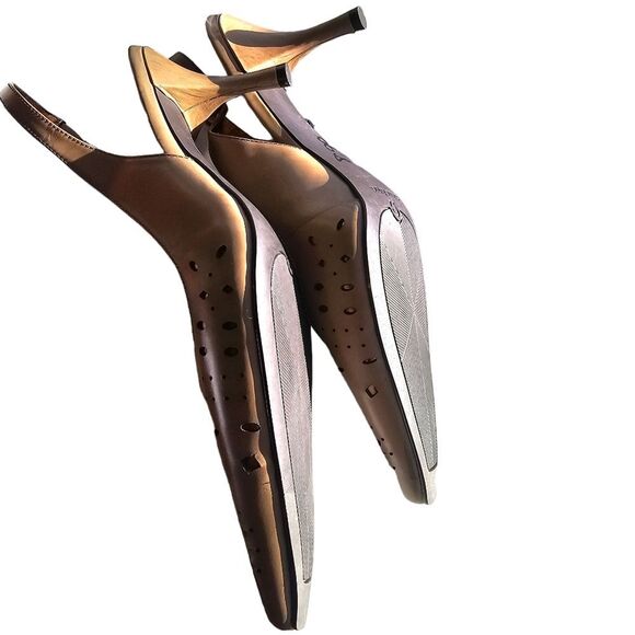 Etienne Agner NWOB Tan Bronze Laser Cut Sling Back Pumps Stilettos Women's 8 - Picture 4 of 8